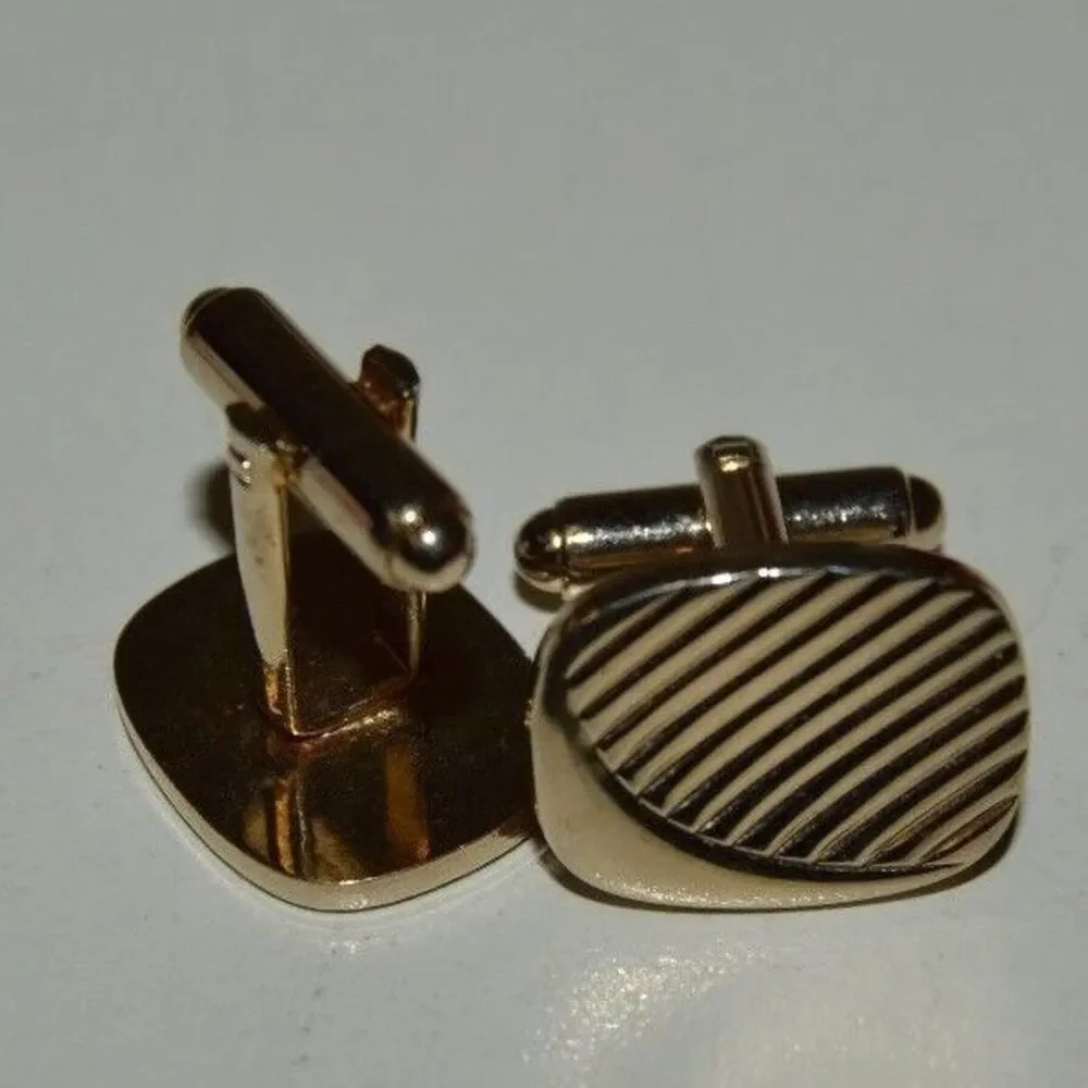 Vintage Mid Century Gold & Black Brass Tone Classic Textured Cuff Links Rare